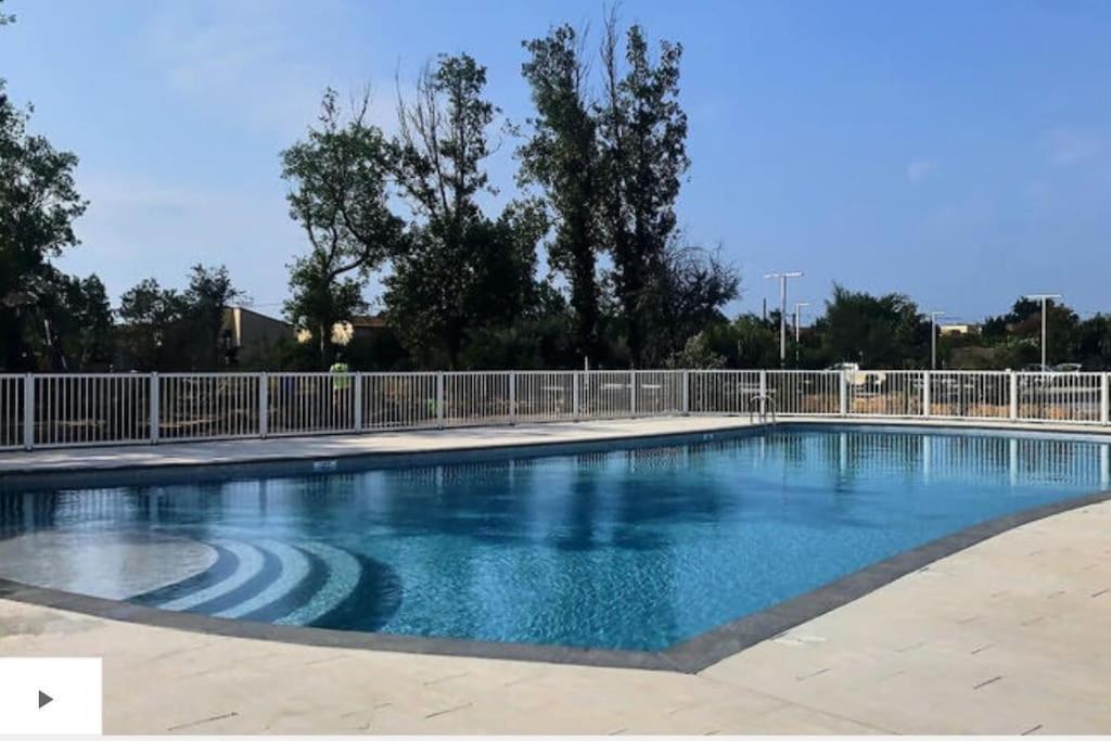 T2 Neuf + Piscine, 5 Mn A Pied Des Plages Sérignan Екстериор снимка